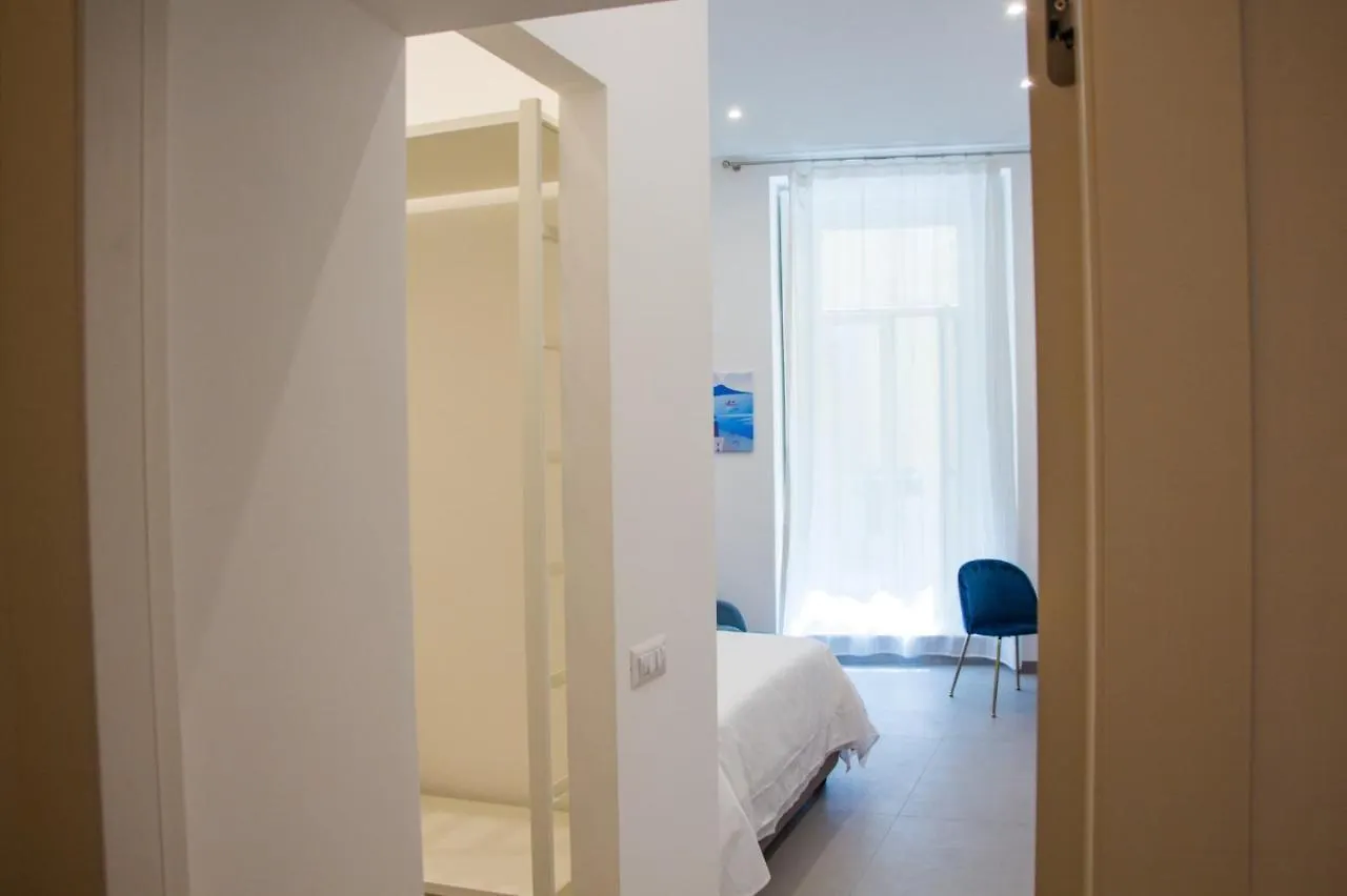 Hotel Blue Plebiscito Nápoles Italia